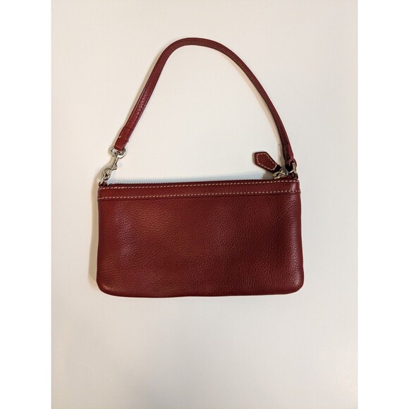 Dooney and Bourke Large Slim Wristlet Pebble Grain Leather Red w/Gold Clutch Bag - Picture 2 of 7